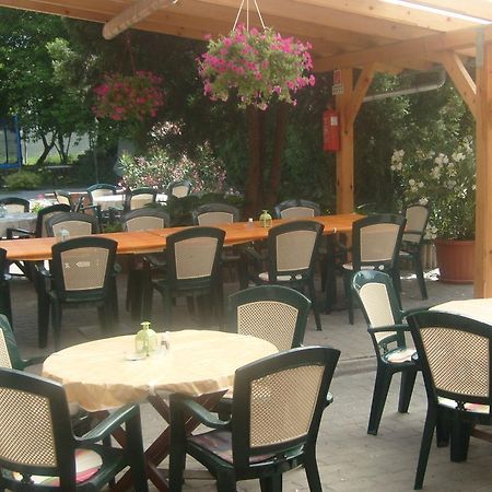 Pápa Harsfavirag Vendeghaz B&B 외부 사진